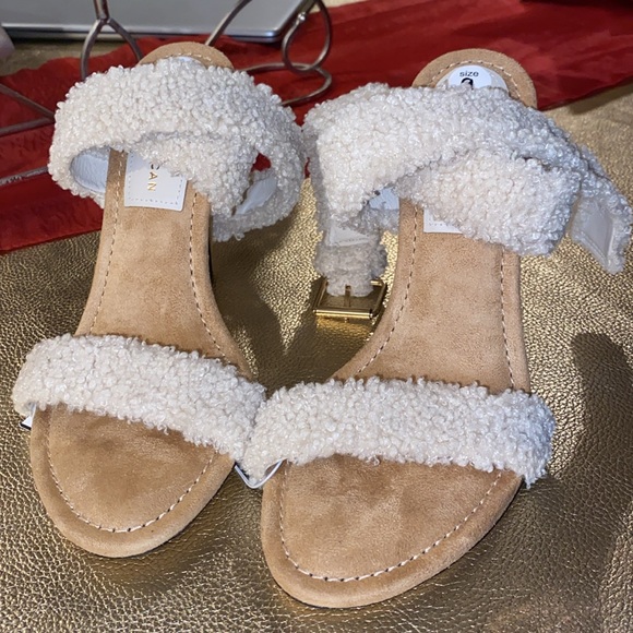 Good American sandals - Picture 13 of 17